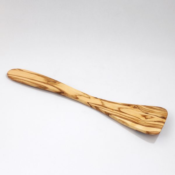 Palet i træ der kan anvendes på sliplet pander og alle andre gryder og pander. Et elegant redskab.